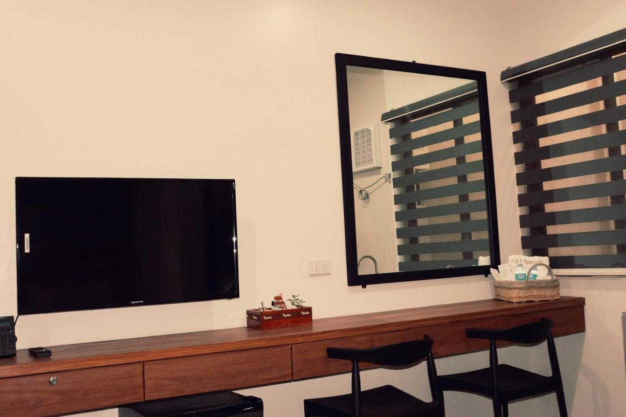 A&E Apartelle Bacolod Bagian luar foto