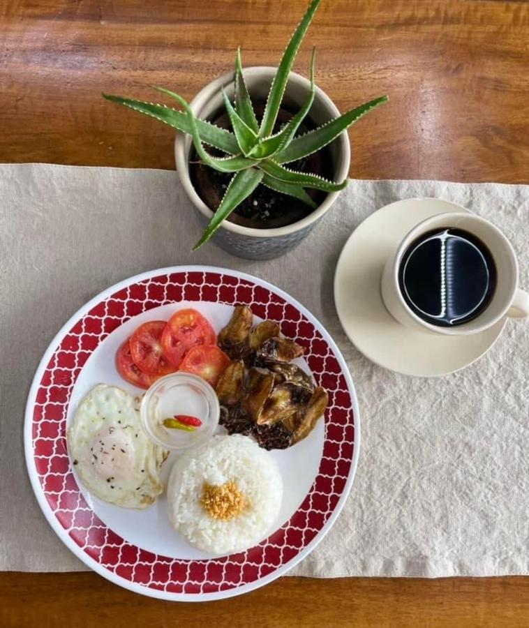 A&E Apartelle Bacolod Bagian luar foto