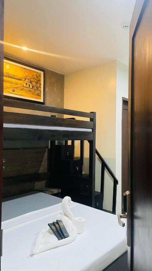 A&E Apartelle Bacolod Bagian luar foto